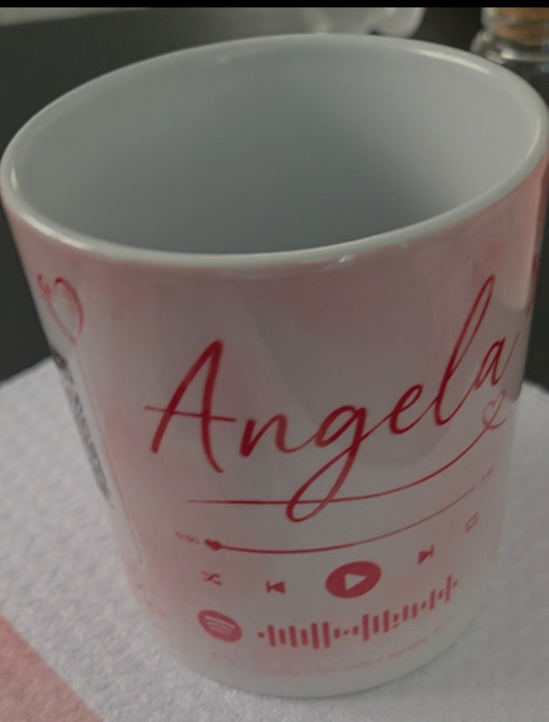 Tazza Musicale Personalizzata con QR Code – Foto e Canzone del Cuore